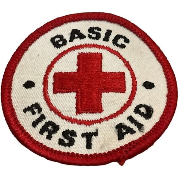 Vintage Basic First Aid Patch Red Cross Embroidered Badge - Picture 1 of 4